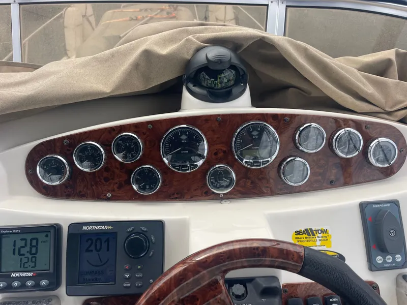 Slide: The Image of Meridian 341 Sedan 2008 - 34