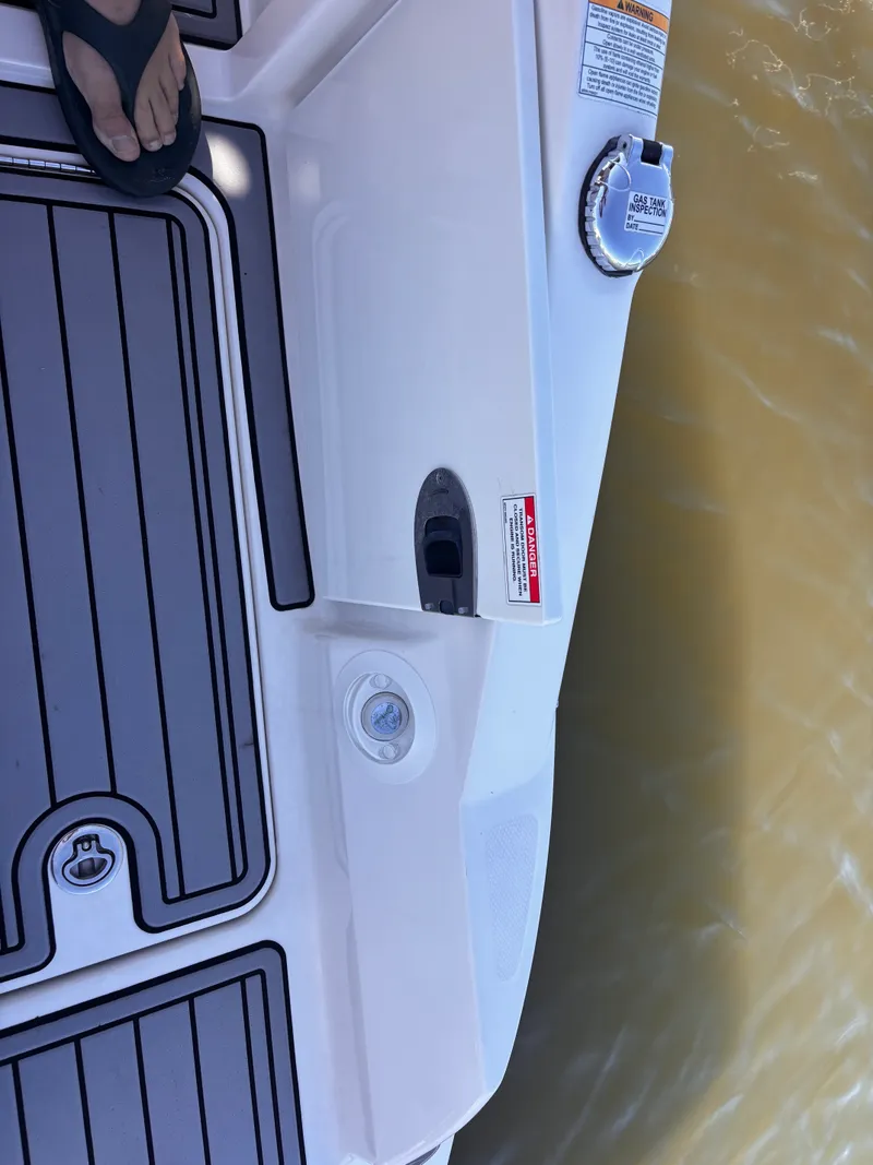 Slide: The Image of Sea Ray SDX 270 OUTBOARD 2020 - 18
