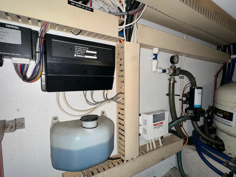 Slide: The Image of Sabre Sabreline 43 2001 - 56