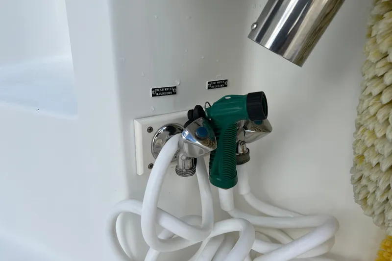 Slide: The Image of Freshwater and raw water washdown system on 2004 Henriques 35 Sportfisherman boat. - 9