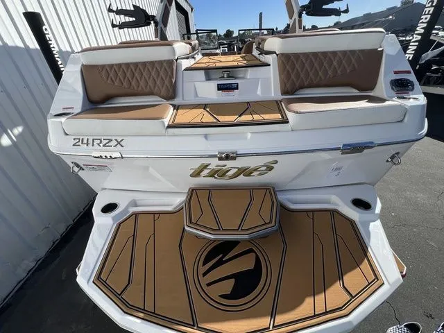 Slide: The Image of Tigé 24RZX 2026 - 9