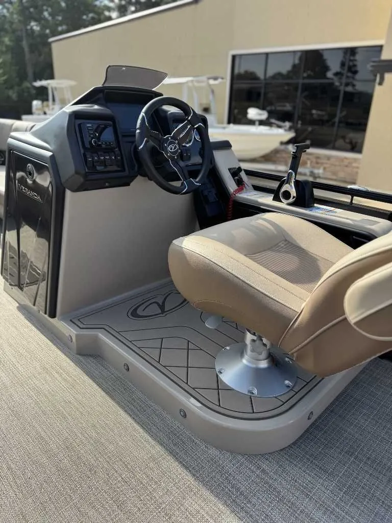 Slide: The Image of Veranda VR 265L 2026 - 11