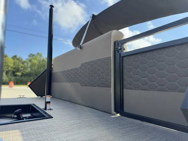 Slide: The Image of Veranda VR 265L 2026 - 18