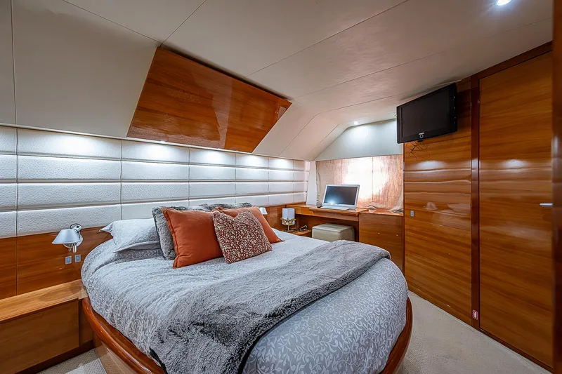 Slide: The Image of 2009 Aicon - interior/cabins - 57