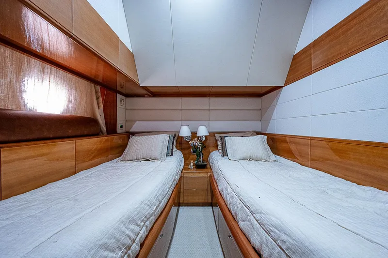 Slide: The Image of 2009 Aicon - interior/cabins - 65