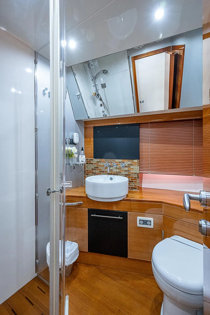 Slide: The Image of 2009 Aicon - interior/head - 68