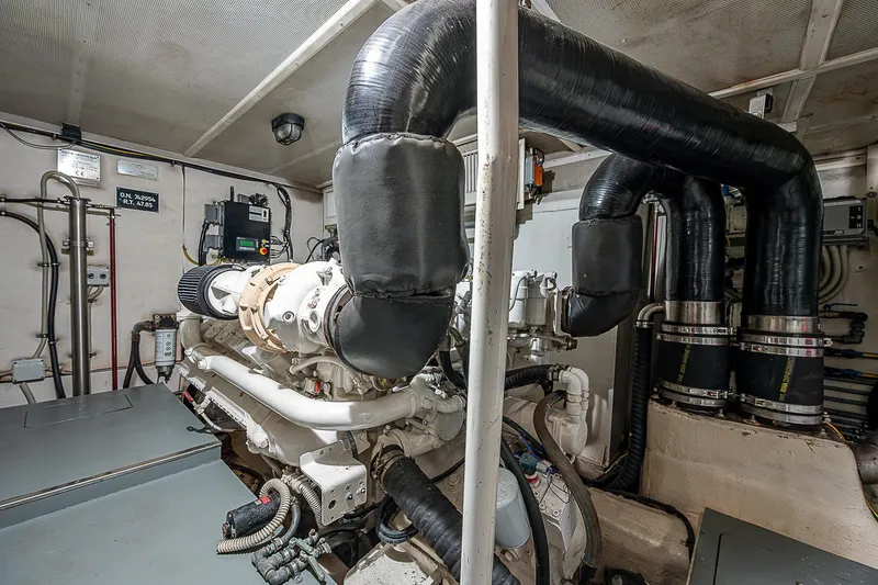 Slide: The Image of 2009 Aicon - engine room - 91