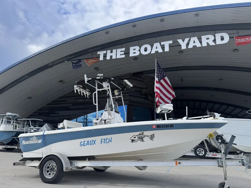 Slide: The Image of NauticStar 1800 NauticBay 2006 - 14