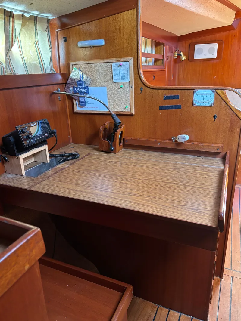 Slide: The Image of Hallberg-Rassy 38 1979 - 101