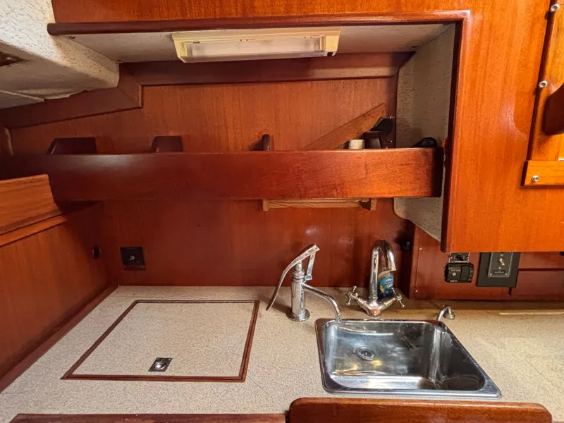 Slide: The Image of Hallberg-Rassy 38 1979 - 122