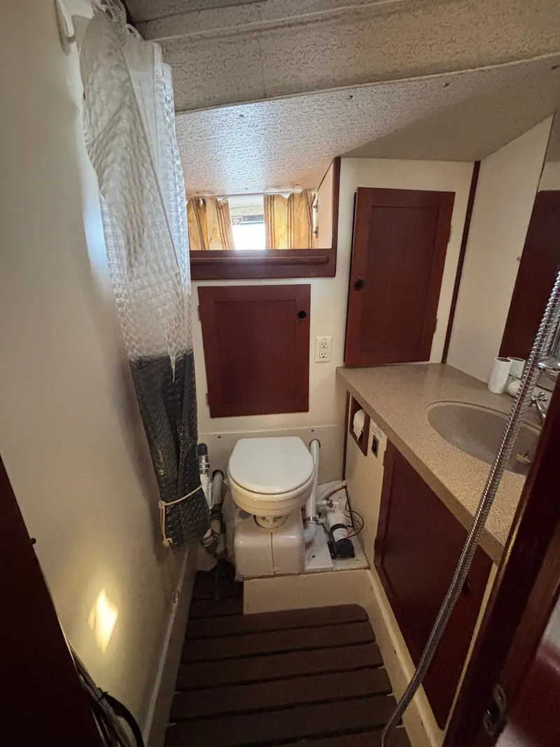 Slide: The Image of Hallberg-Rassy 38 1979 - 139