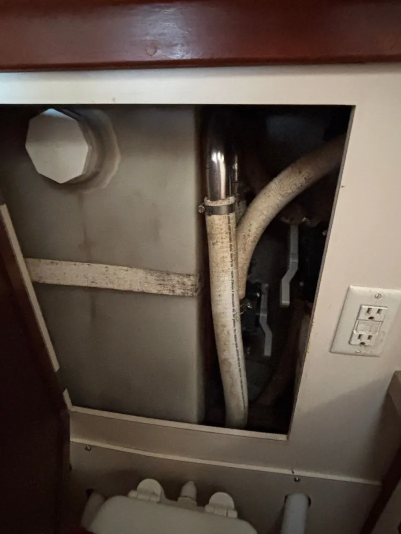 Slide: The Image of Hallberg-Rassy 38 1979 - 143