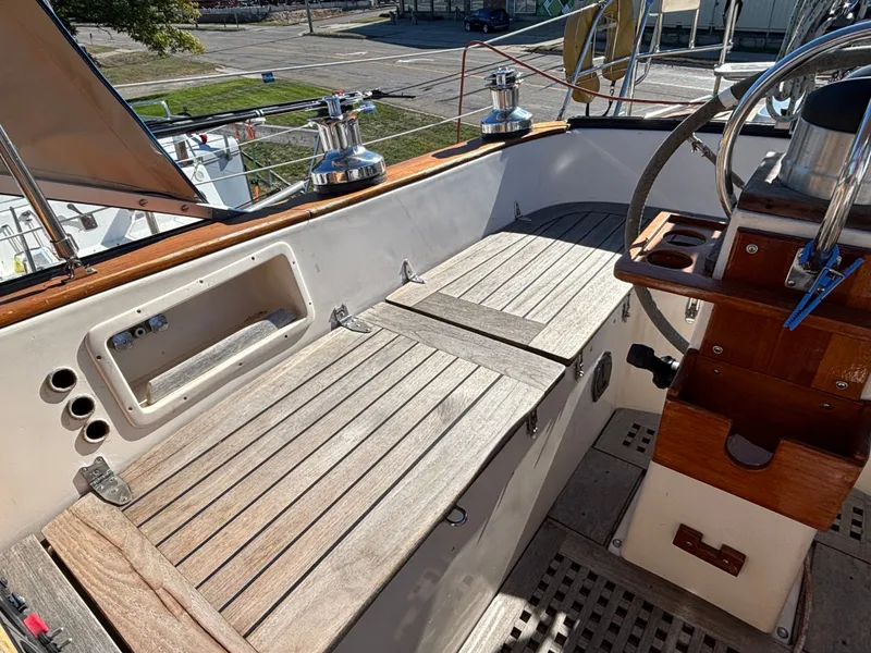 Slide: The Image of Hallberg-Rassy 38 1979 - 55