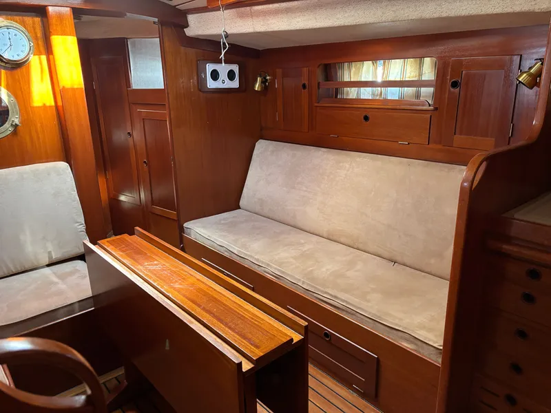 Slide: The Image of Hallberg-Rassy 38 1979 - 85