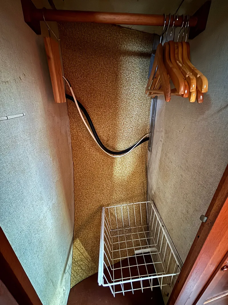 Slide: The Image of Hallberg-Rassy 38 1979 - 95