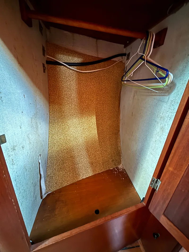 Slide: The Image of Hallberg-Rassy 38 1979 - 97