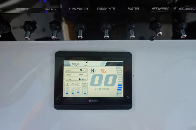 Slide: The Image of Control panel of 2026 Sea Hunt Ultra 255 SE boat with Yamaha display. - 24