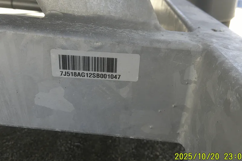 Slide: The Image of Barcode on Mako Pro Skiff 15 CC, 2025 model, with serial number visible. - 6