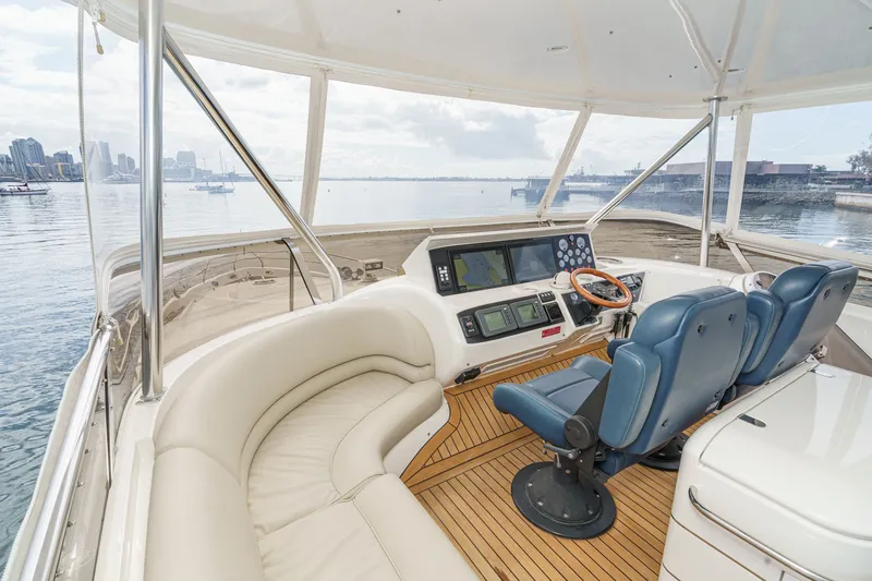 Slide: The Image of Interior view of 2007 Princess 75 Fly yacht. - 29