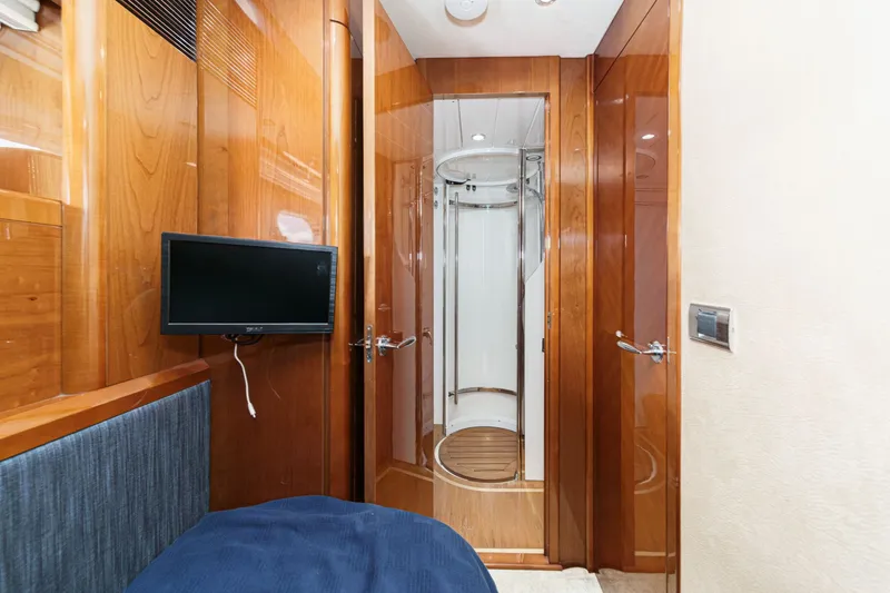 Slide: The Image of Princess 75 Fly 2007 - 78