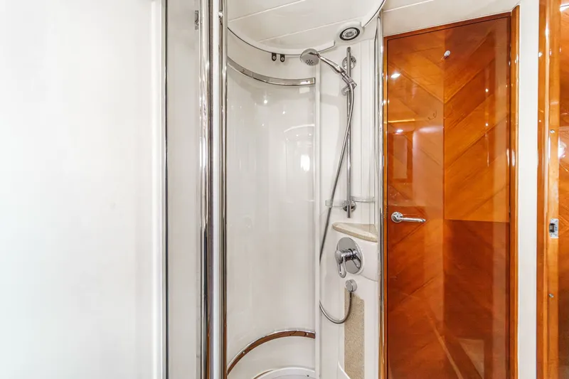 Slide: The Image of Princess 75 Fly 2007 - 80