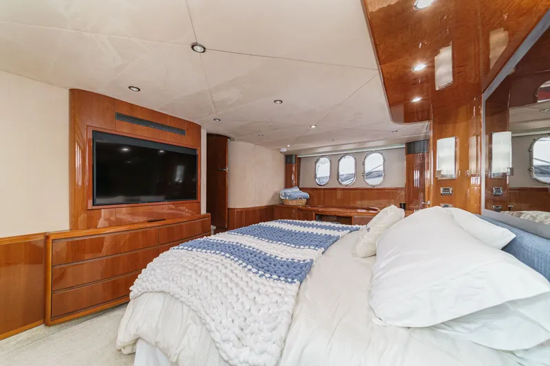 Slide: The Image of Princess 75 Fly 2007 - 83