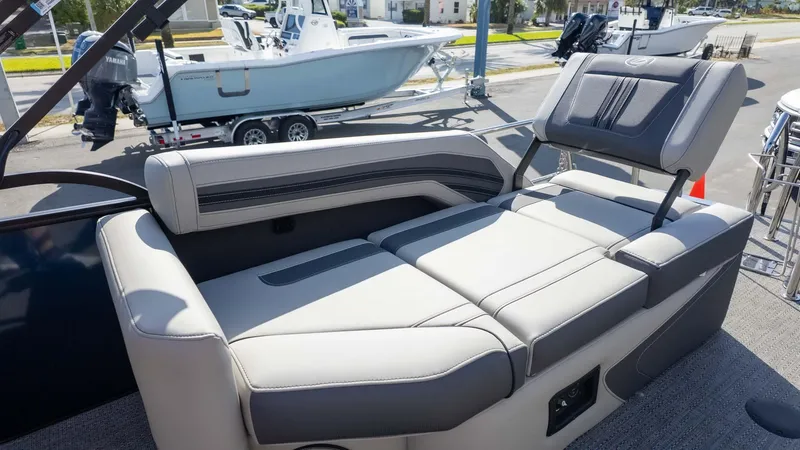 Slide: The Image of Barletta X23M 2025 - 12