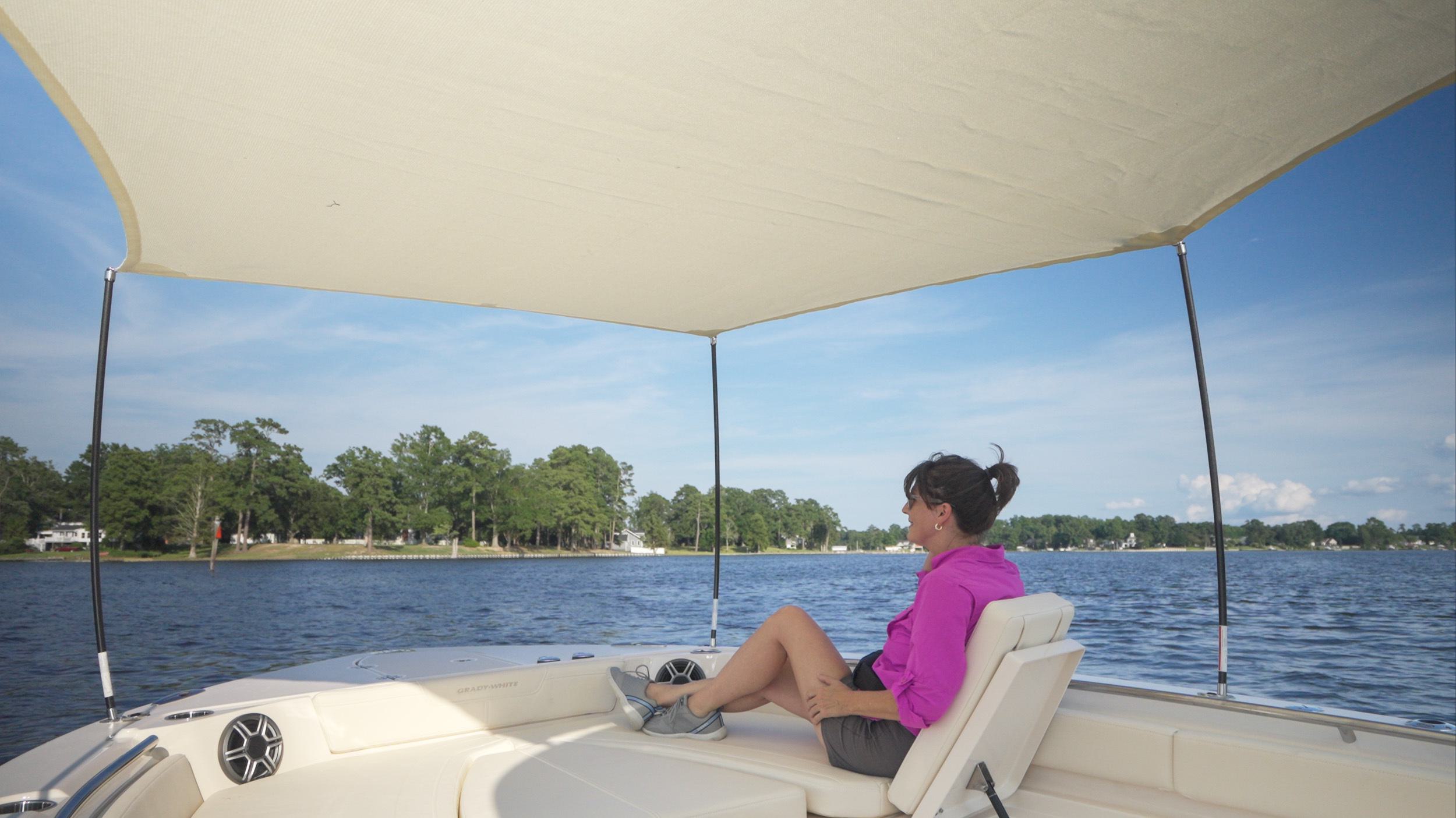 Slide: The Image of Grady-White 281 Coastal Explorer 2026 - 17