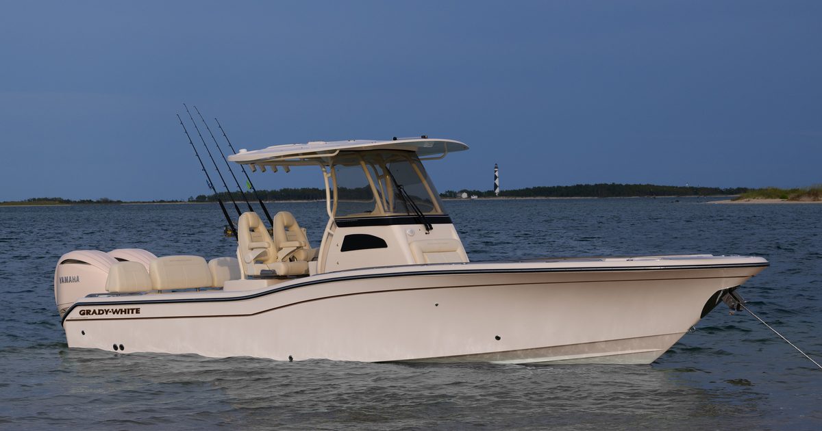 Slide: The Image of Grady-White 281 Coastal Explorer 2026 - 22