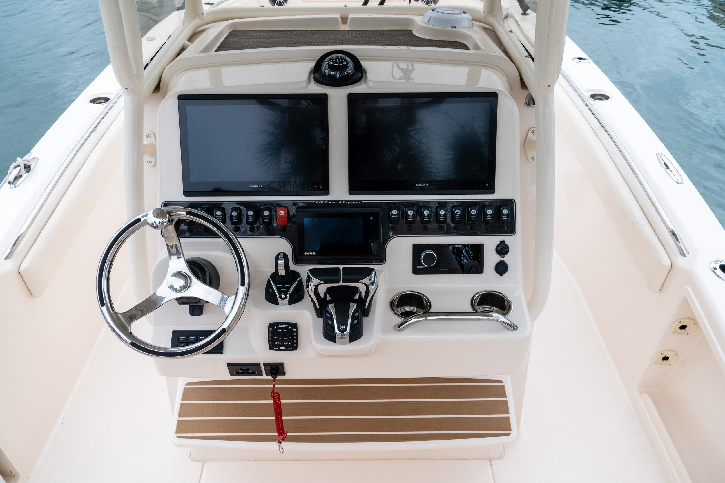 Slide: The Image of Grady-White 281 Coastal Explorer 2026 - 32