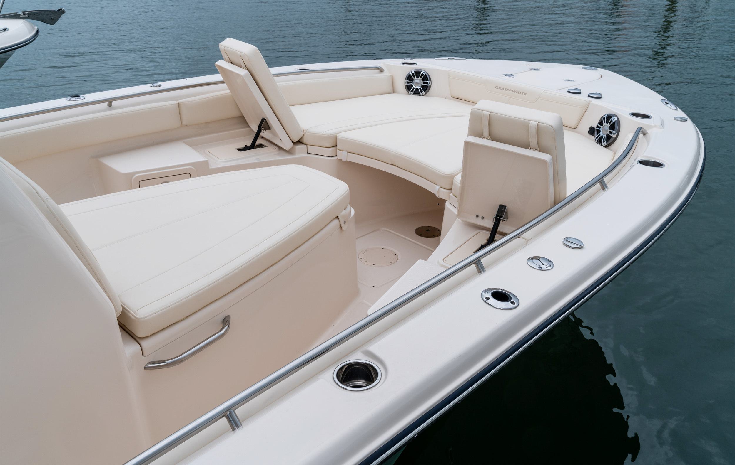 Slide: The Image of Grady-White 281 Coastal Explorer 2026 - 35