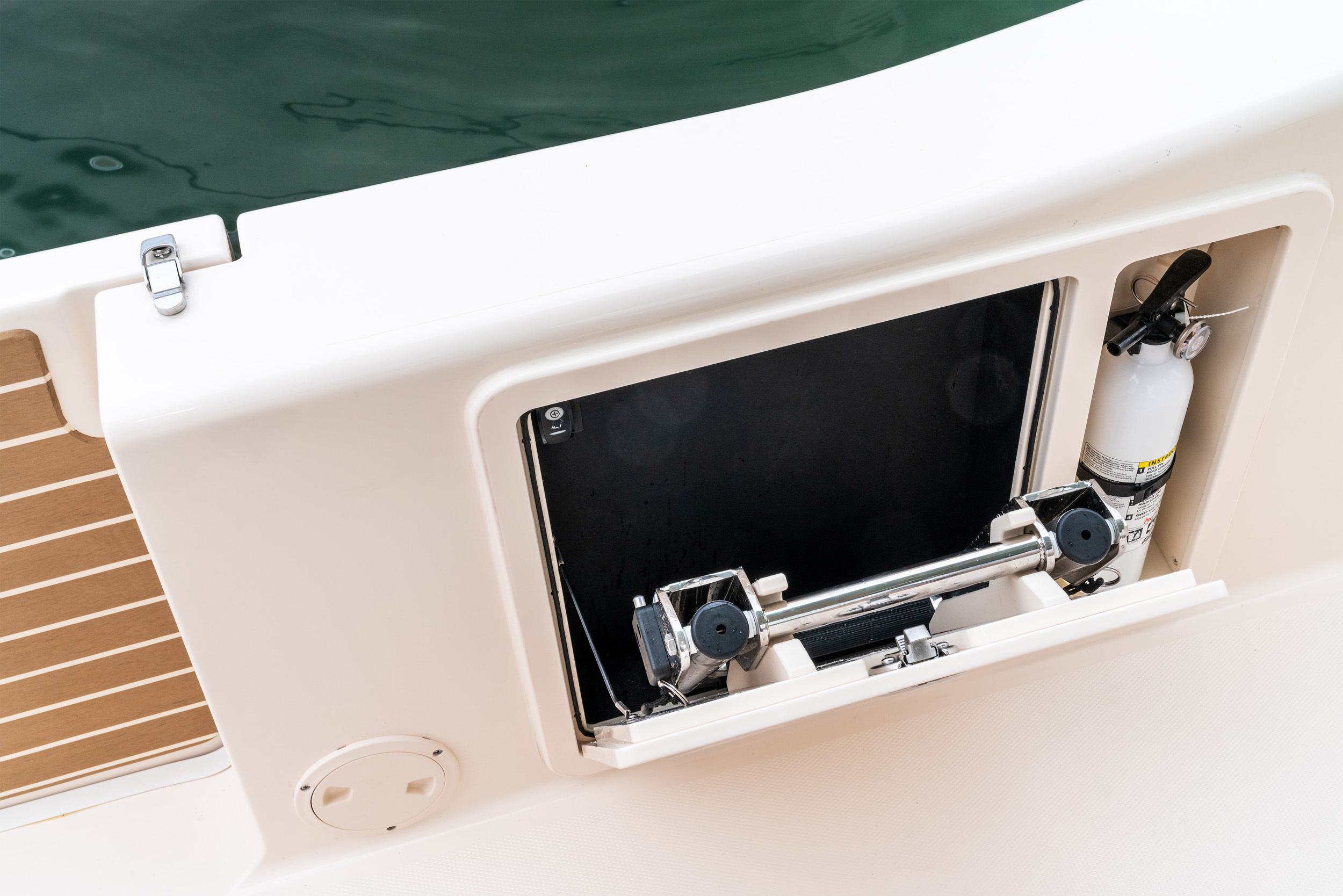 Slide: The Image of Grady-White 281 Coastal Explorer 2026 - 40