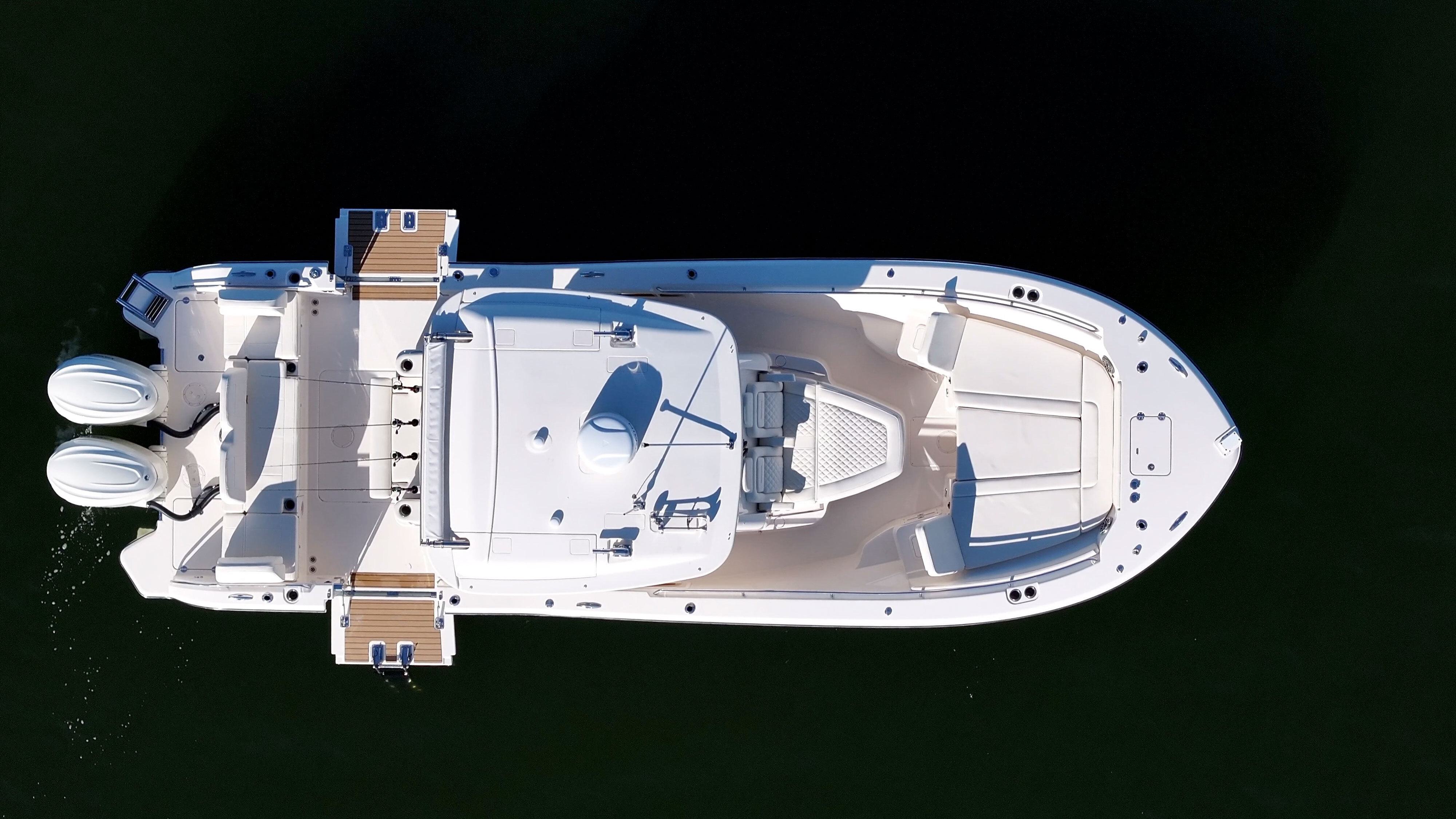 Slide: The Image of Grady-White 321 Coastal Explorer 2027 - 18