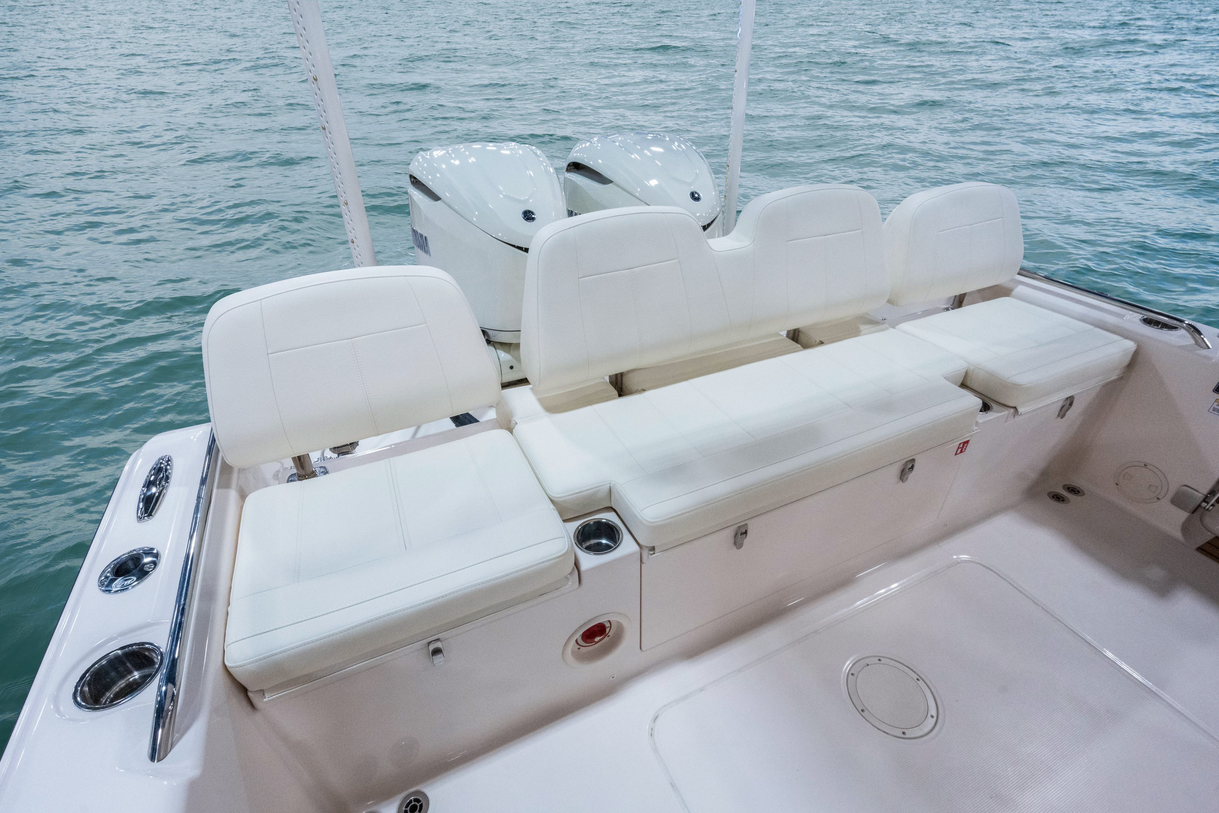 Slide: The Image of Grady-White 321 Coastal Explorer 2027 - 19