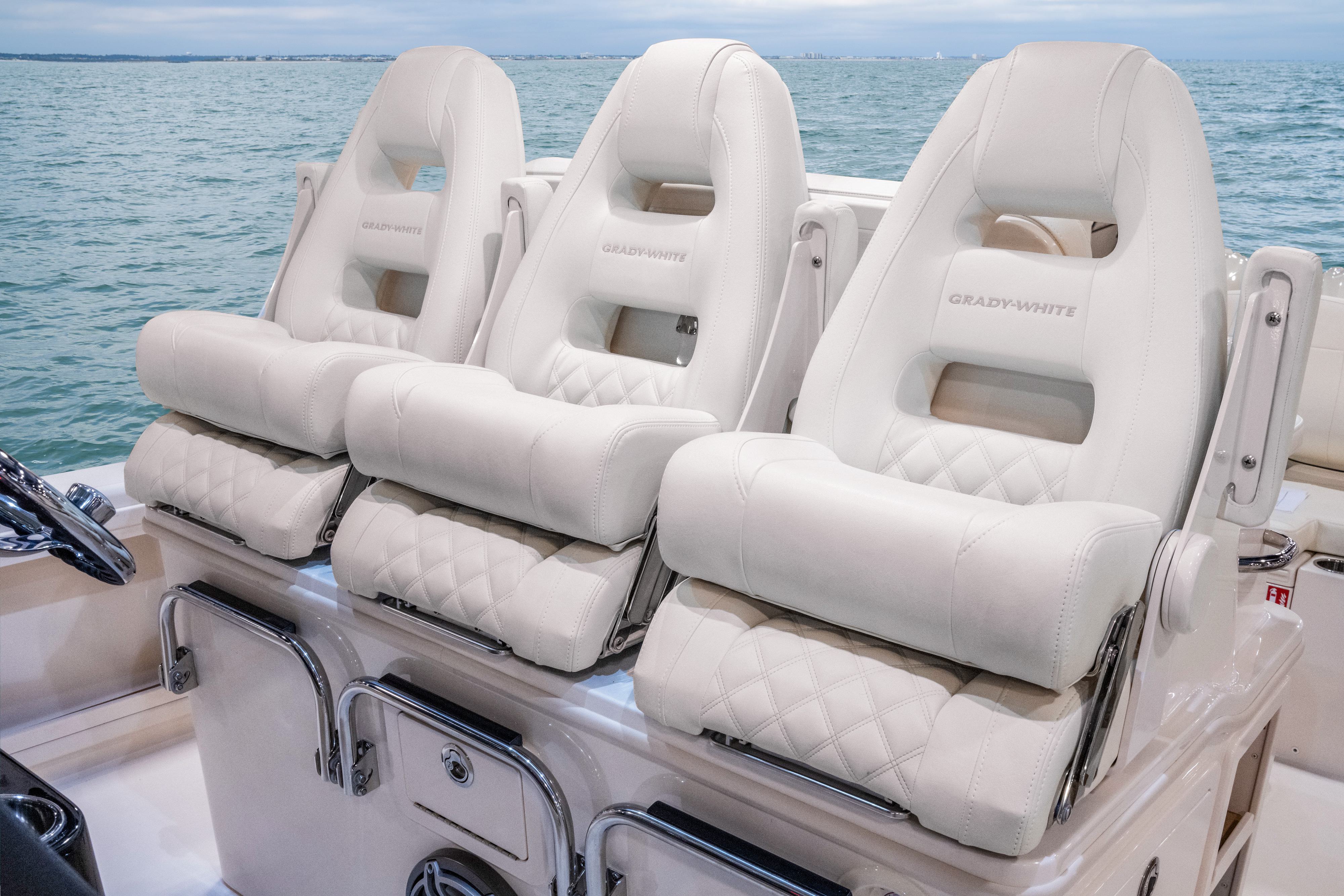 Slide: The Image of Grady-White 321 Coastal Explorer 2027 - 23
