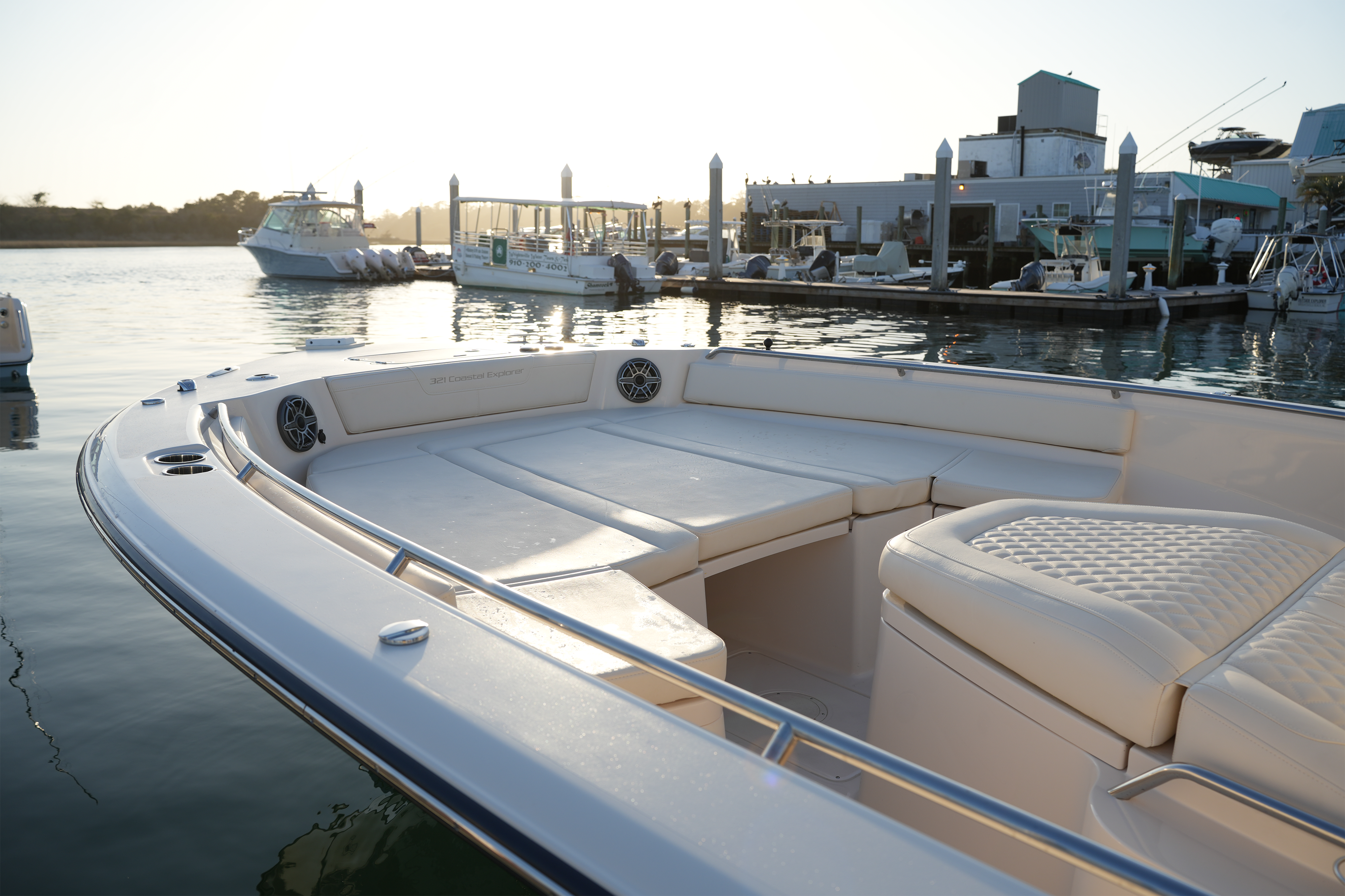 Slide: The Image of Grady-White 321 Coastal Explorer 2027 - 57