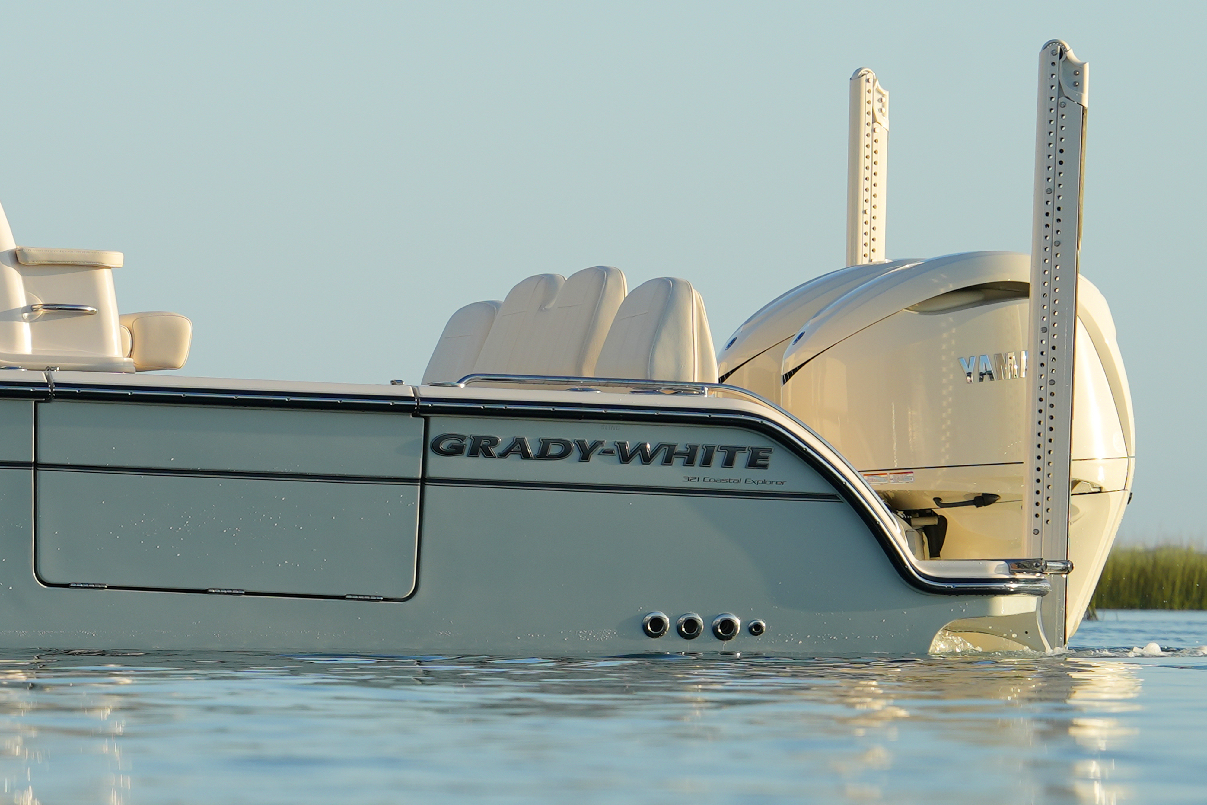 Slide: The Image of Grady-White 321 Coastal Explorer 2027 - 68