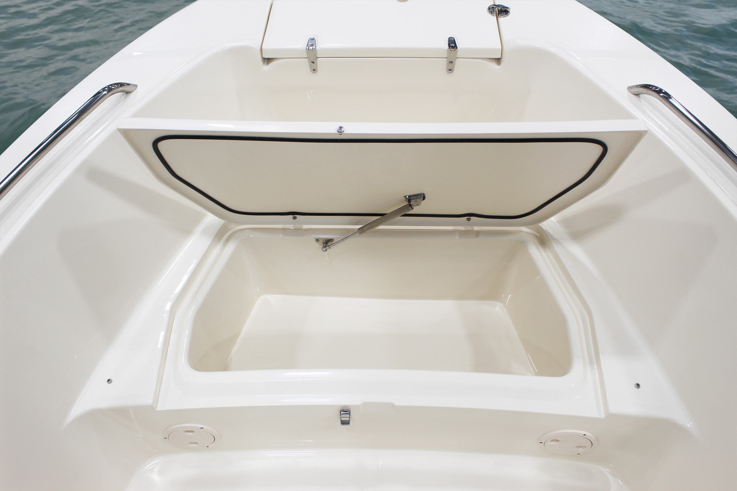 Slide: The Image of Grady-White Fisherman 180 2025 - 23