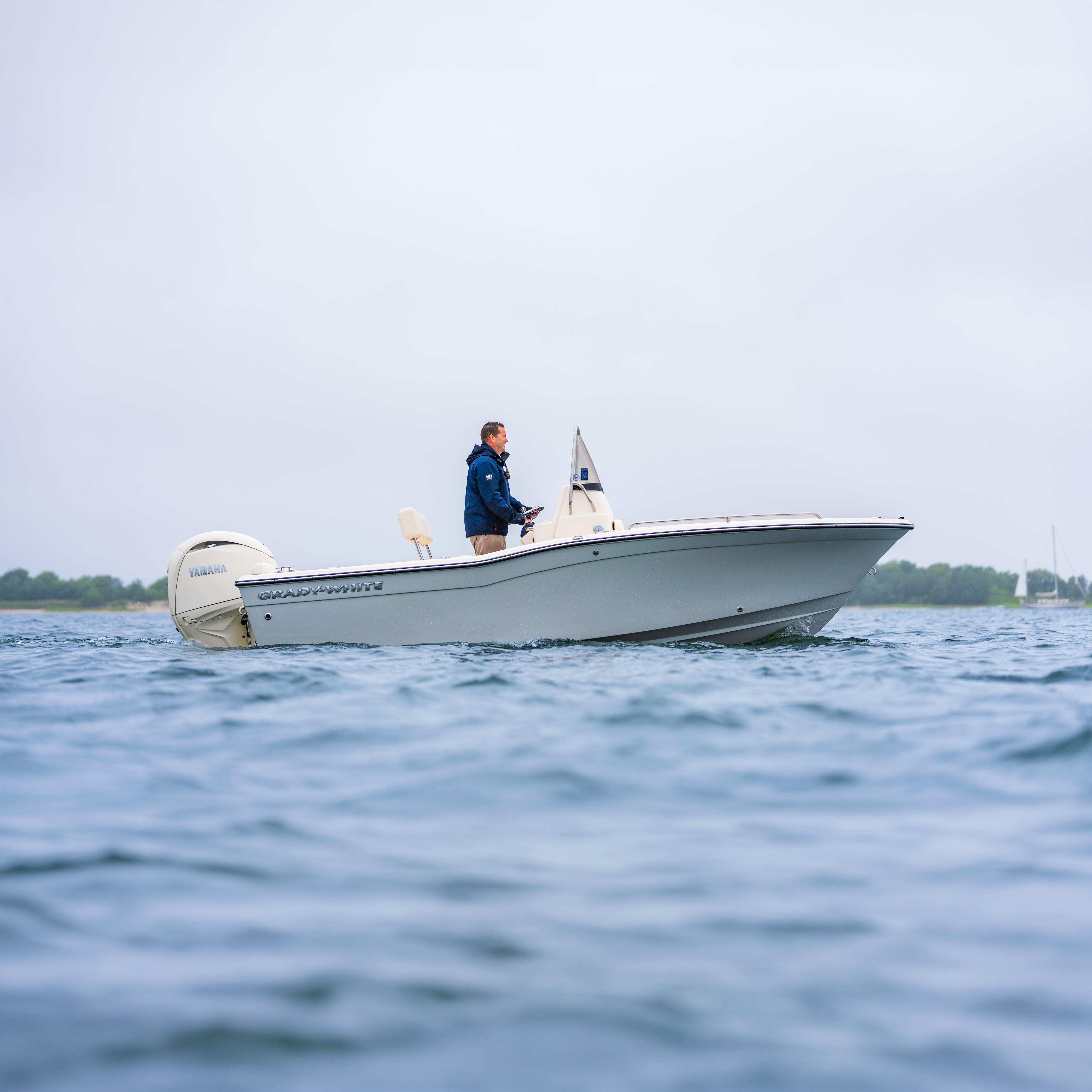 Slide: The Image of Grady-White Fisherman 180 2027 - 18