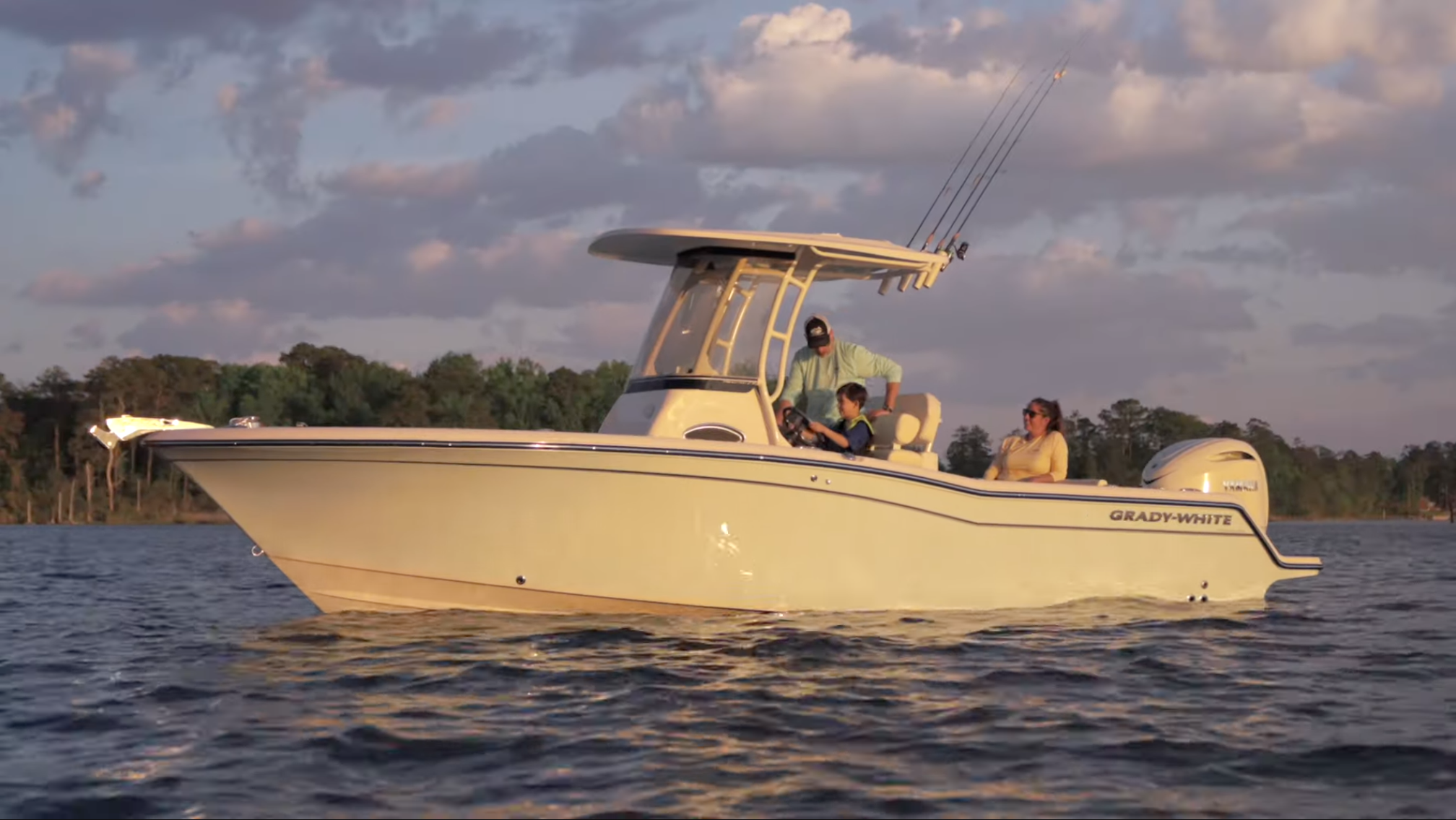 Slide: The Image of Grady-White Fisherman 236 2027 - 19