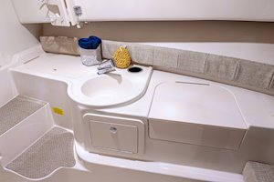 Slide: The Image of Grady-White Gulfstream 232 2025 - 9