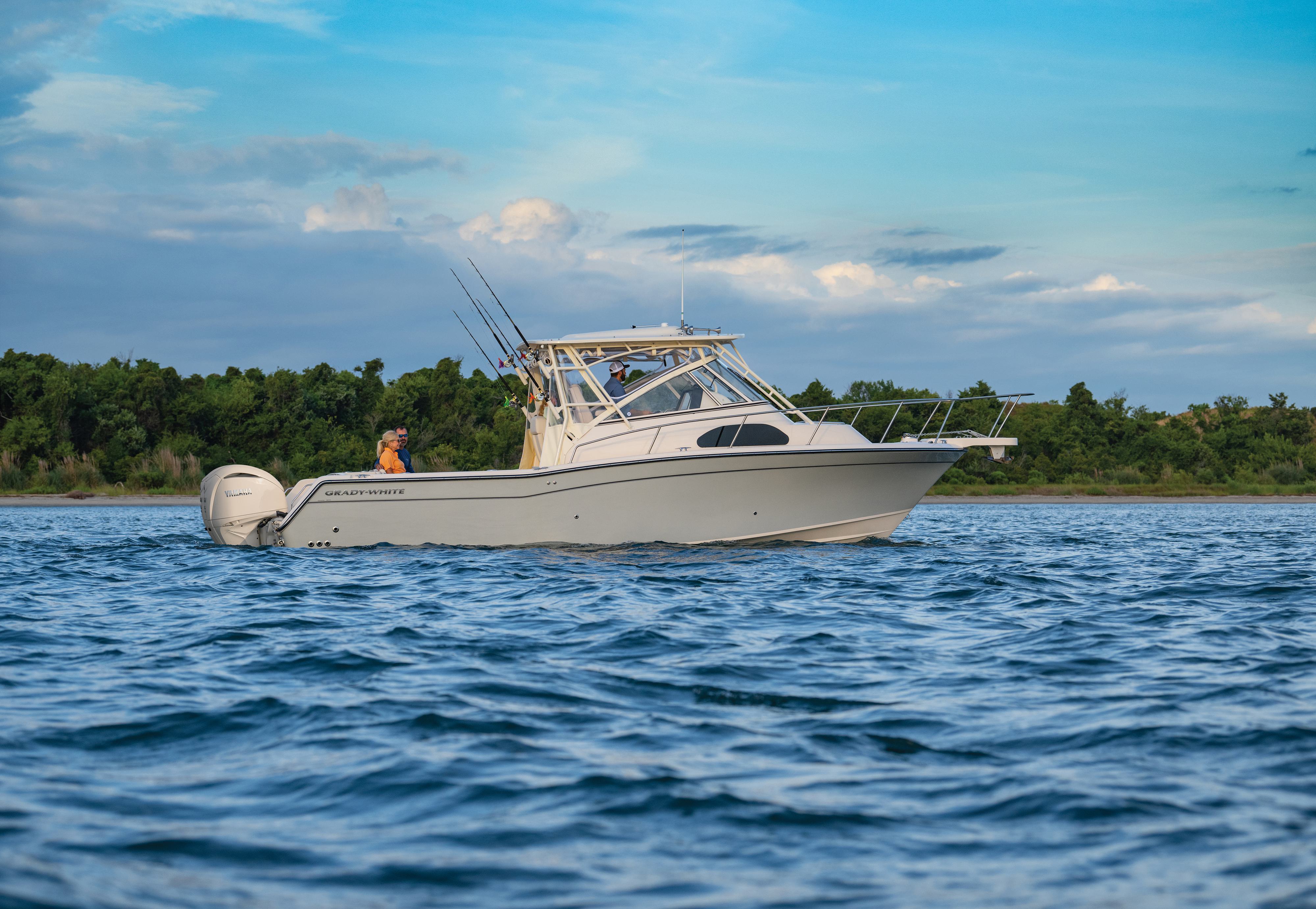 Slide: The Image of Grady-White Marlin 300 2026 - 4