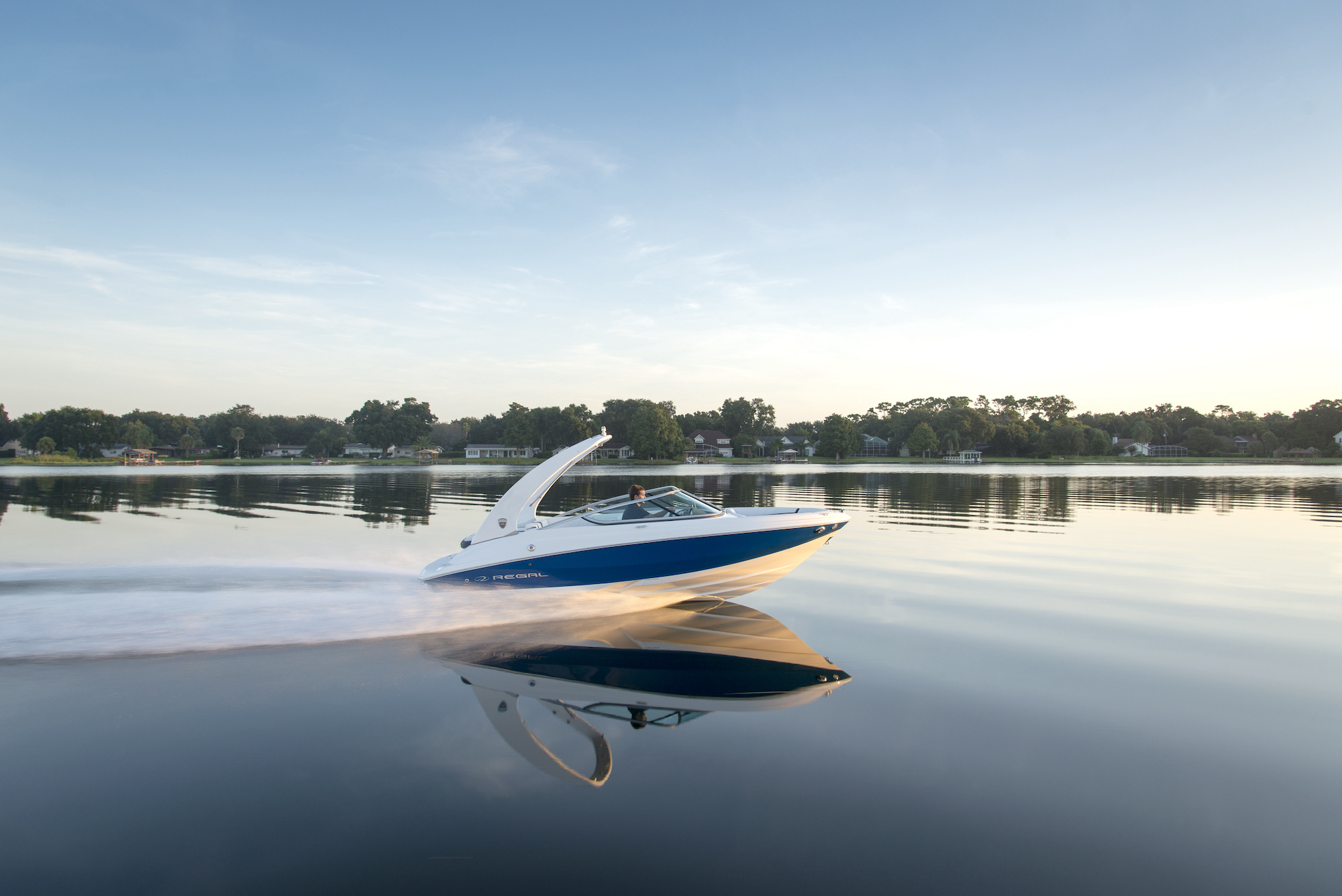 The Image of Regal 2000 ES 2025 - 0