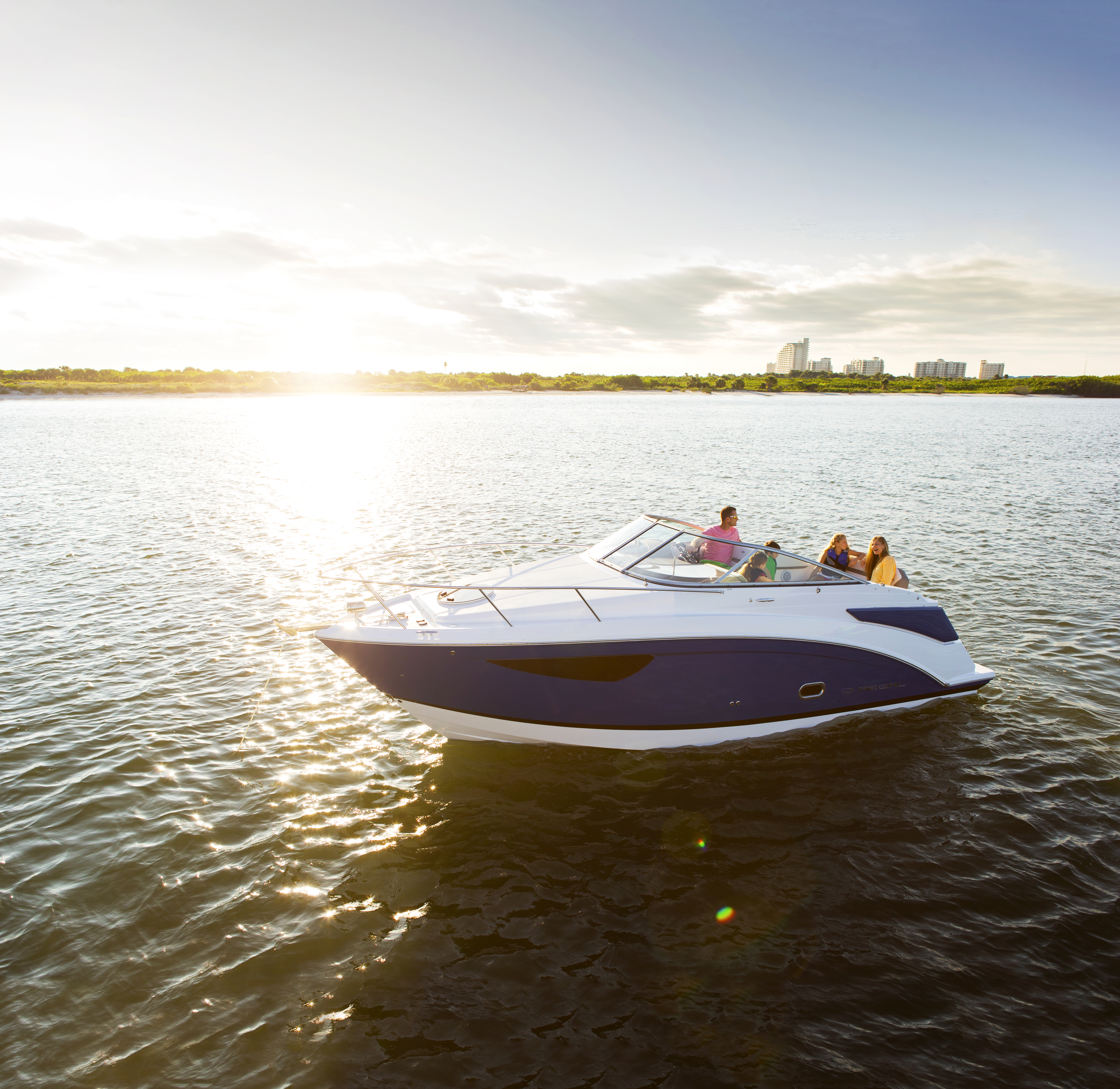 Slide: The Image of Regal 26 Express 2025 - 19