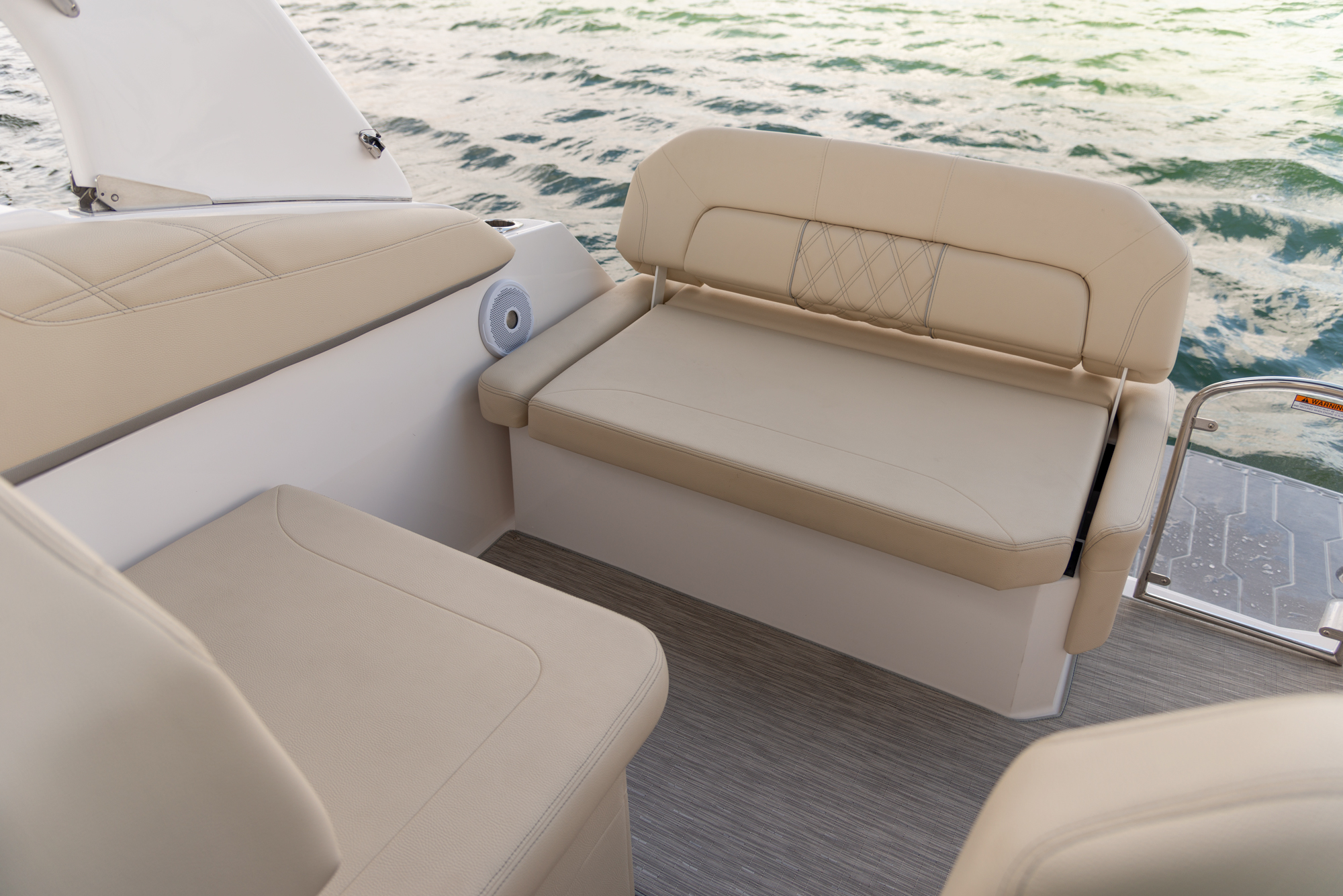 Slide: The Image of Regal 26 Express 2025 - 2