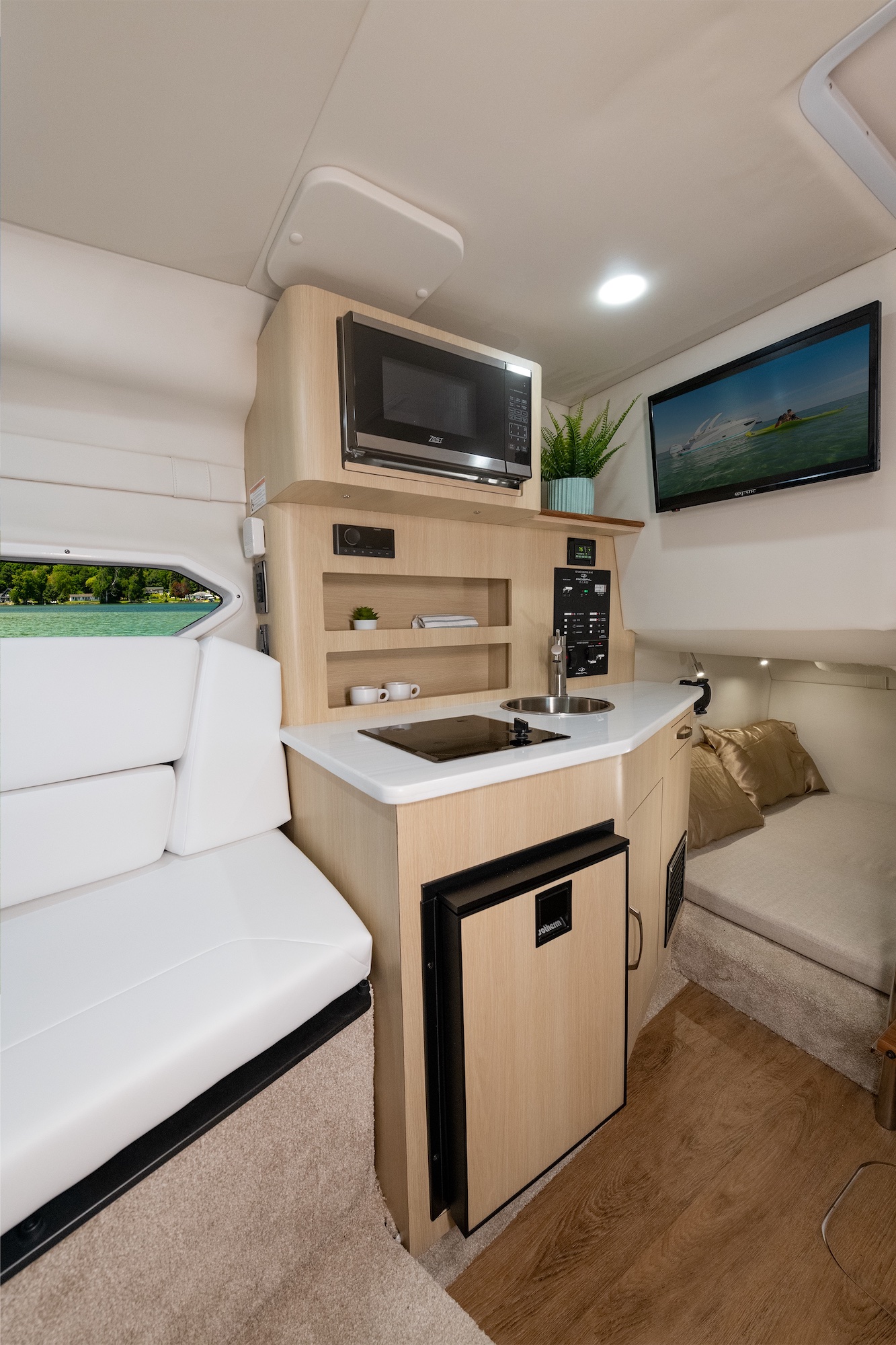 Slide: The Image of Regal 26 Express 2027 - 12