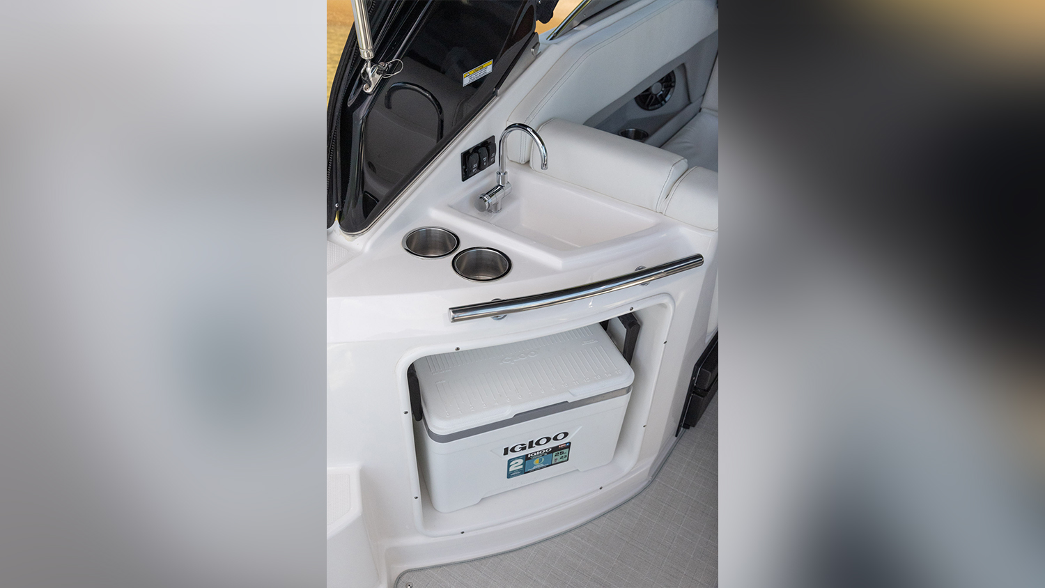 Slide: The Image of Regal 28 Express 2025 - 4