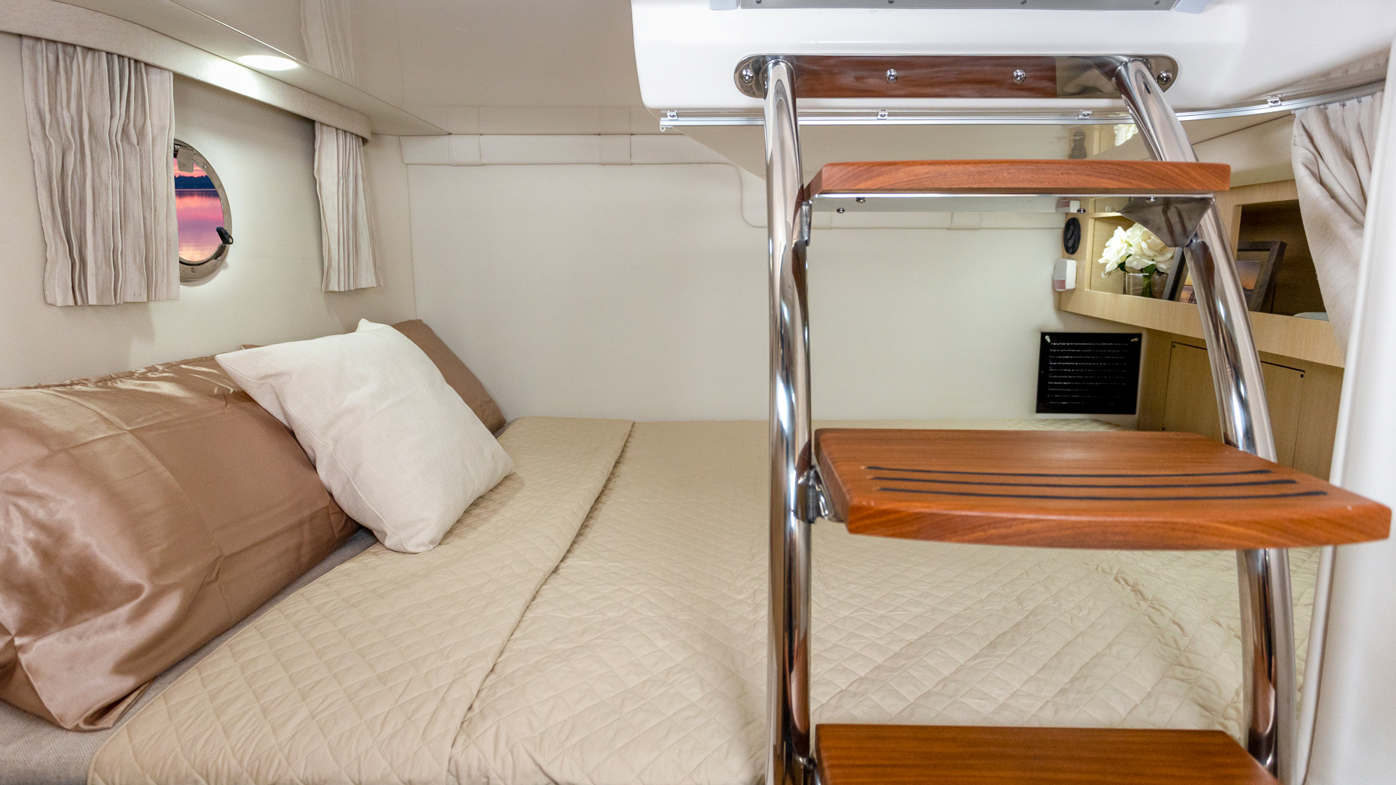 Slide: The Image of Regal 28 Express 2025 - 56