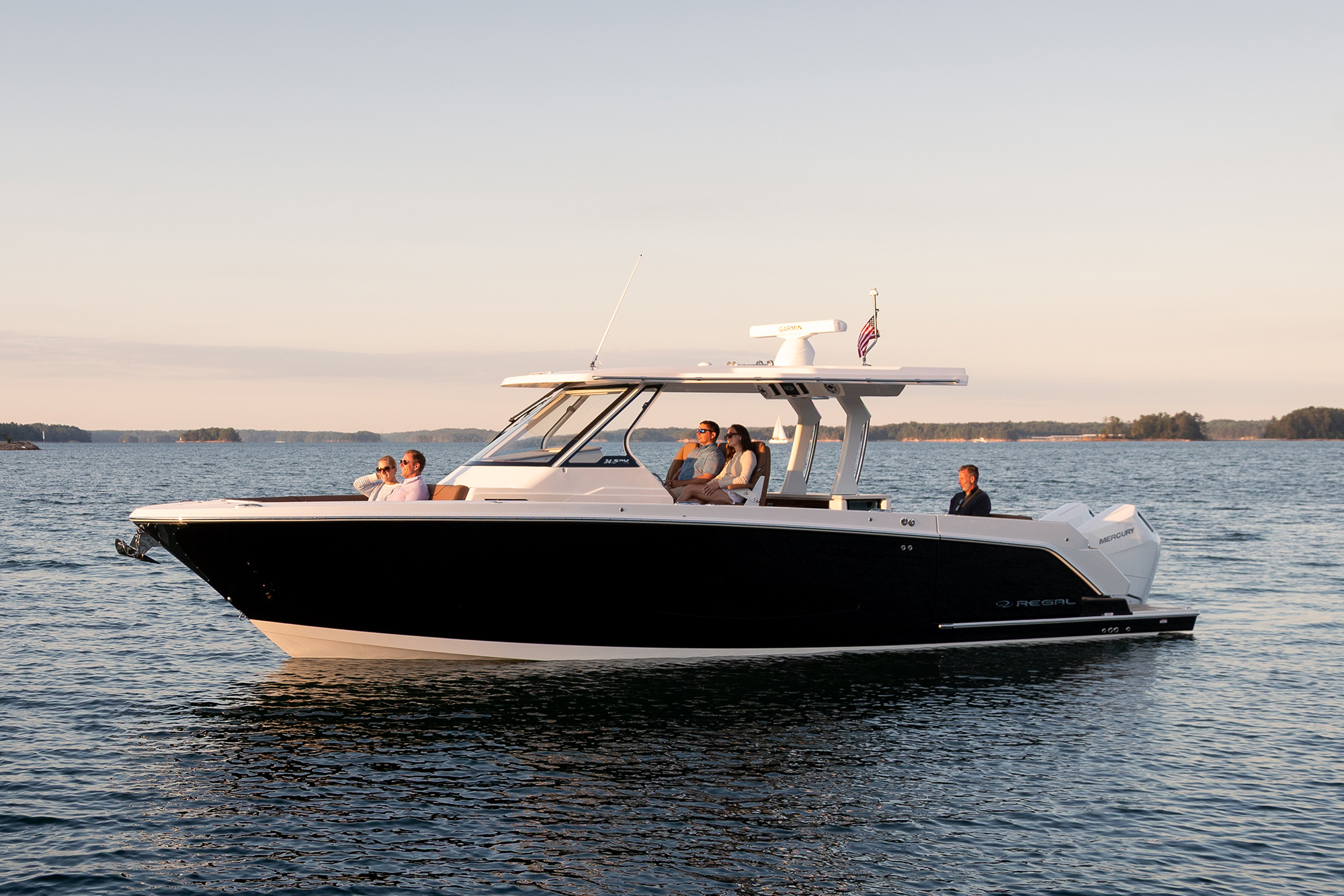 Slide: The Image of Regal 34 SAV 2027 - 120