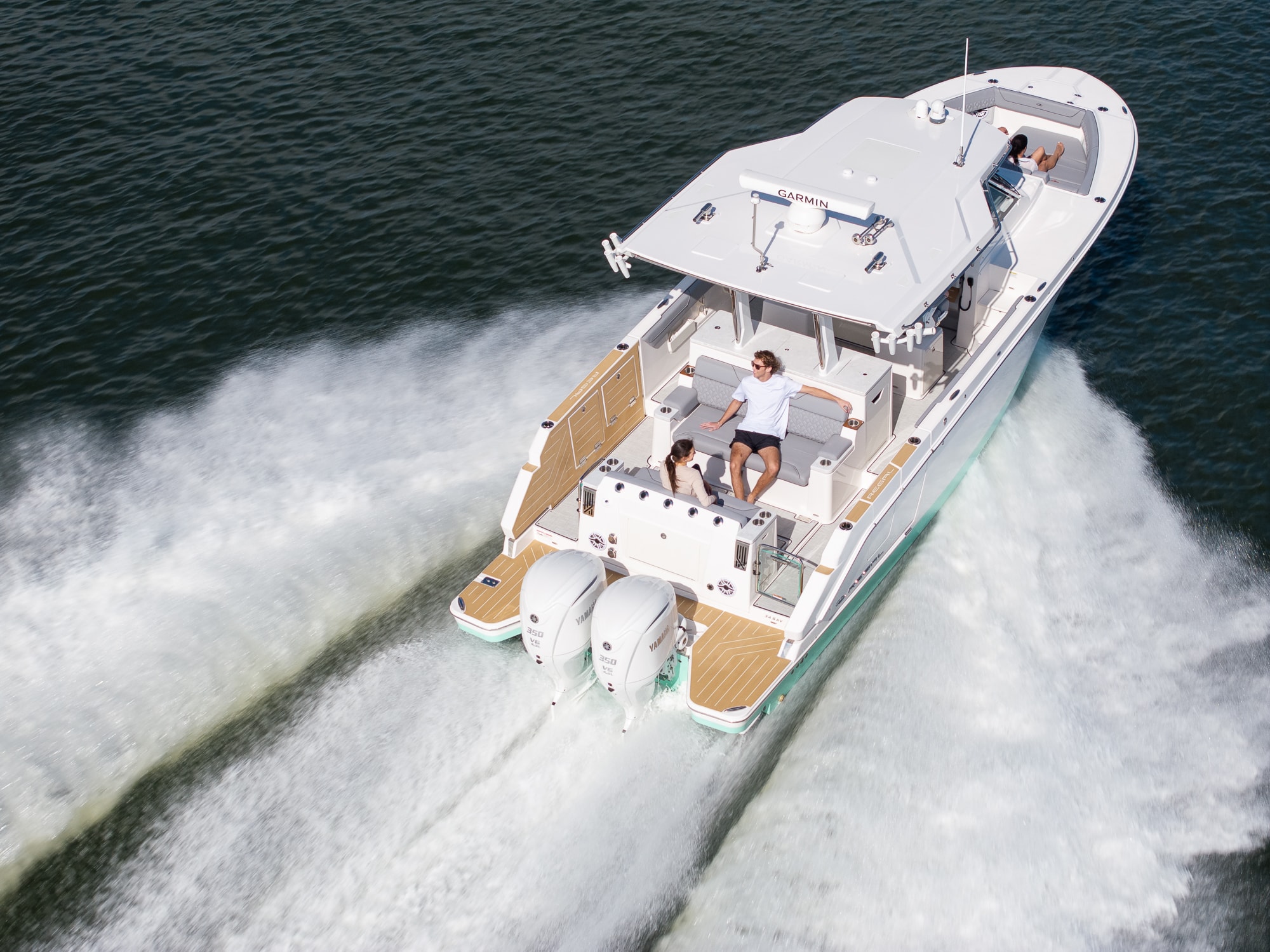 Slide: The Image of Regal 34 SAV 2027 - 16